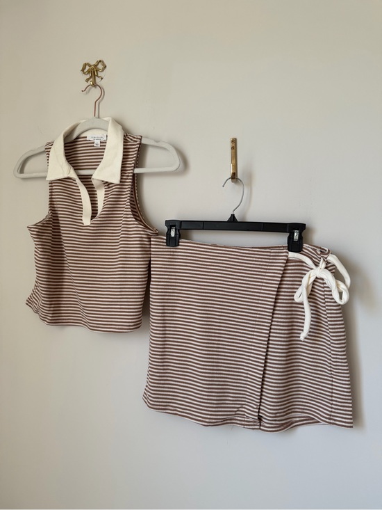 KIRIOUS LOS ANGELES Dresses & Skirts - Cream brown Striped Knit Polo Tank top & wrap Skort two piece Set